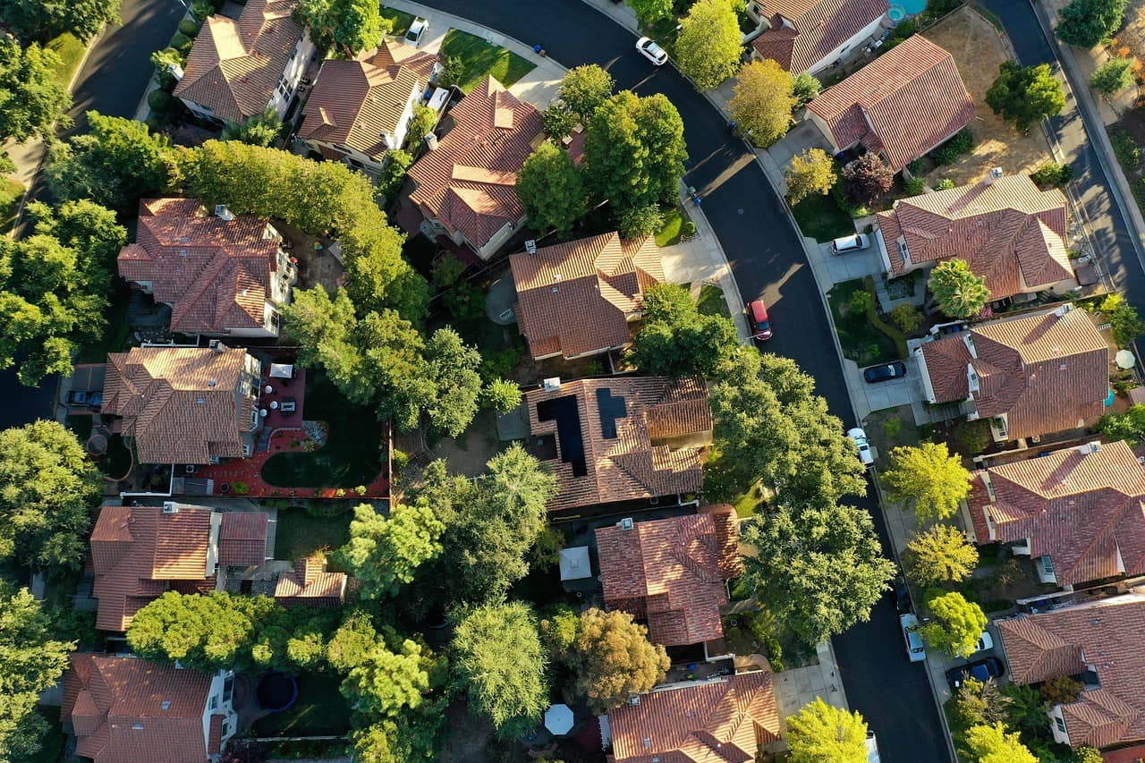 Pannelli Fotovoltaici: Come Scegliere il Migliore per la Tua Casa